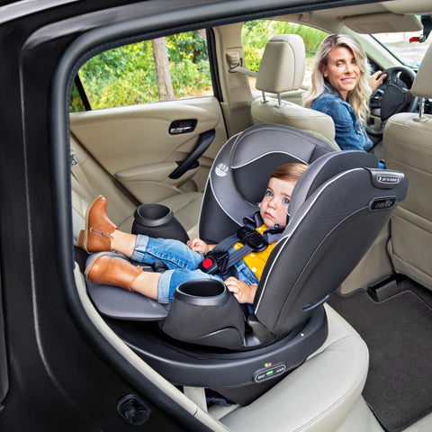Revolve360 Rotating All-In-One Car Seat - Feature Image 4
